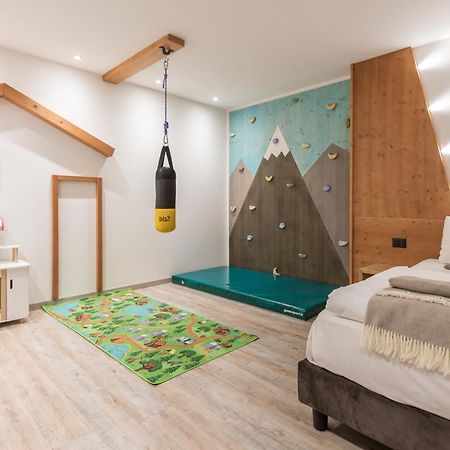 Sporting Hotel Passo del Tonale Exterior photo