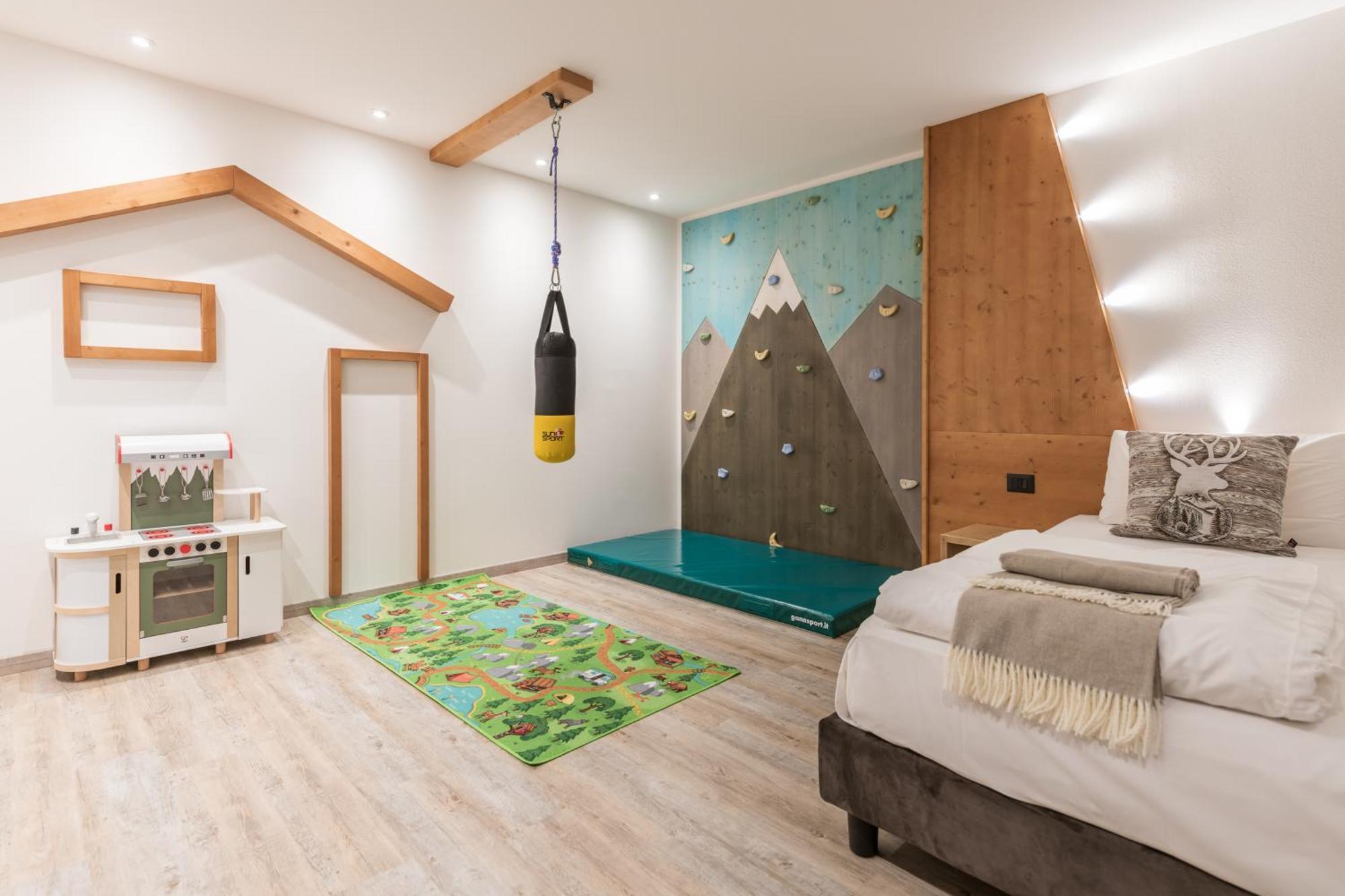 Sporting Hotel Passo del Tonale Exterior photo