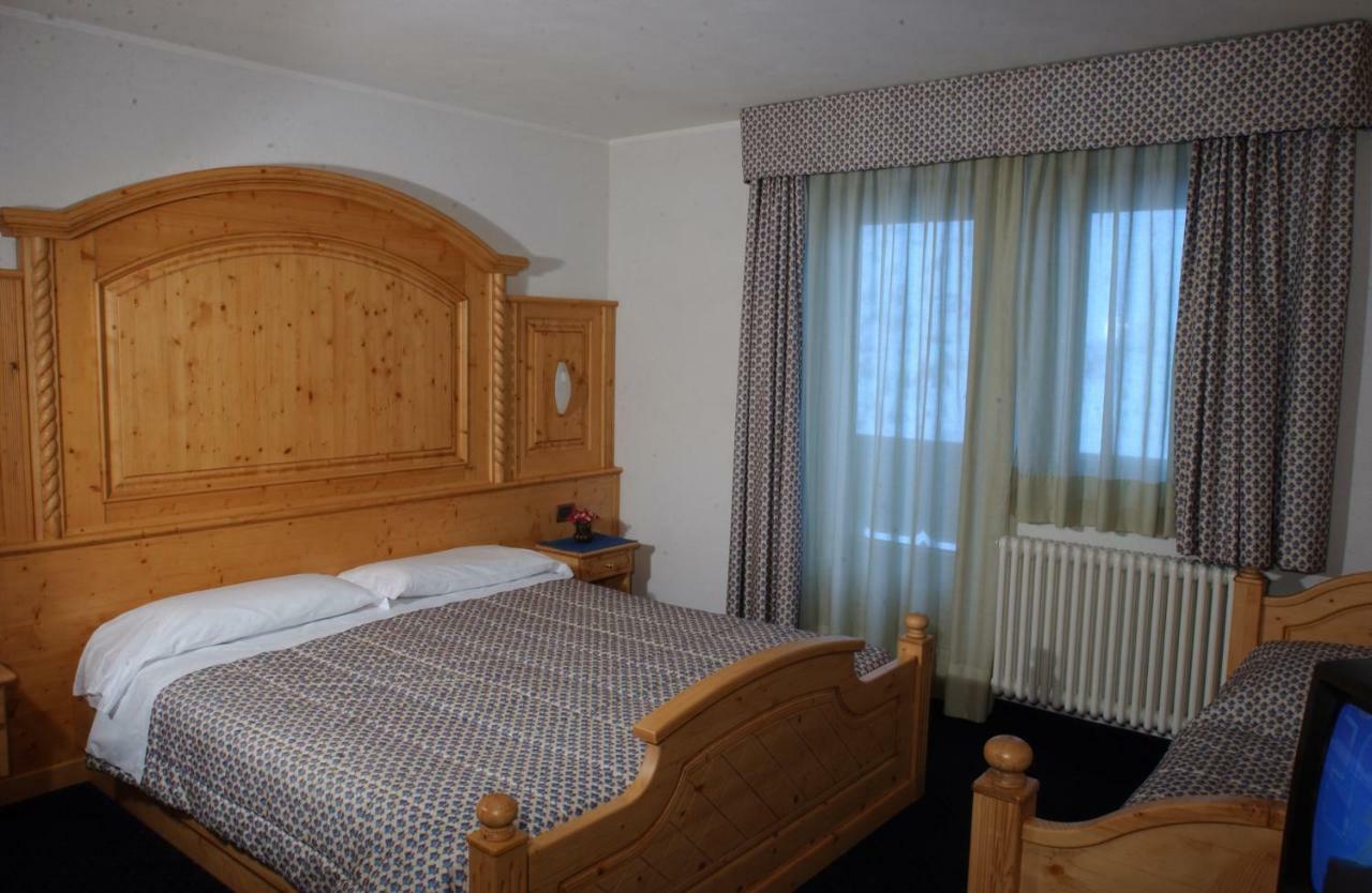 Sporting Hotel Passo del Tonale Exterior photo
